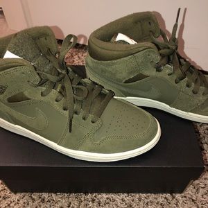 Nike Air Jordan 1 Mid
